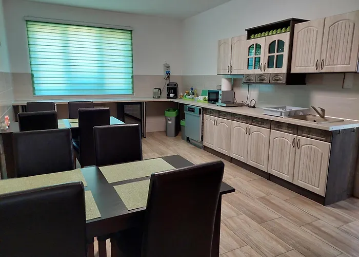 Gyepszel Panzio 3* טוקאי